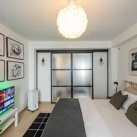 Superb 3 Bedroom & 3 Bathroom Duplex In Brussels City Centre Екстериор снимка