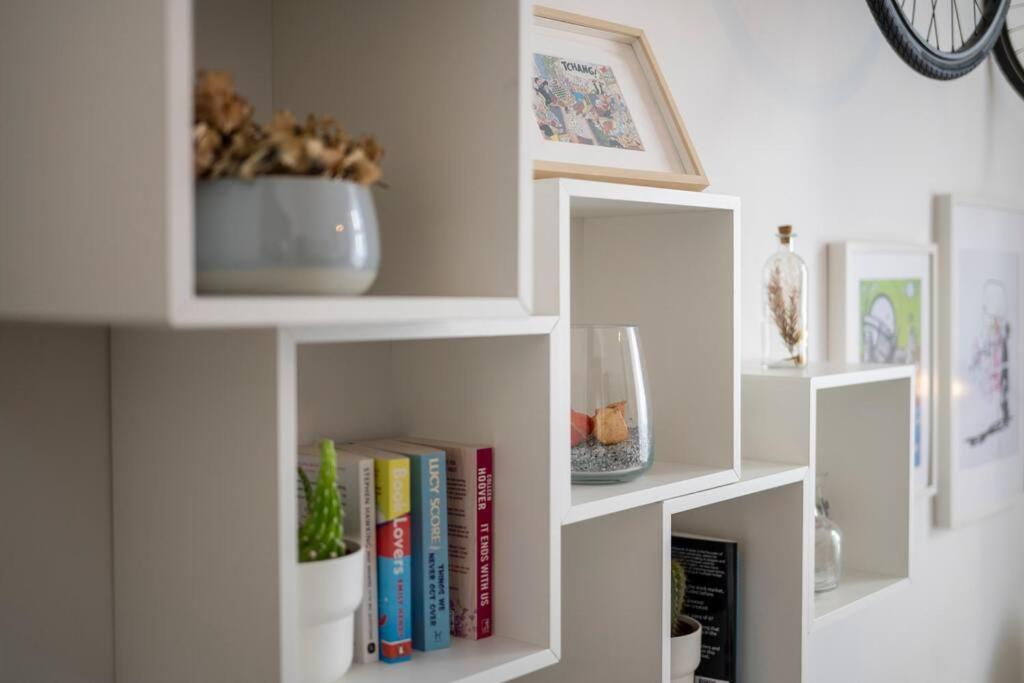 Superb 3 Bedroom & 3 Bathroom Duplex In Brussels City Centre Екстериор снимка