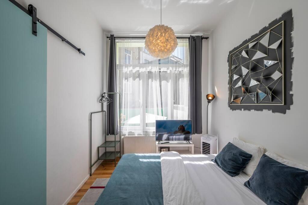 Superb 3 Bedroom & 3 Bathroom Duplex In Brussels City Centre Екстериор снимка
