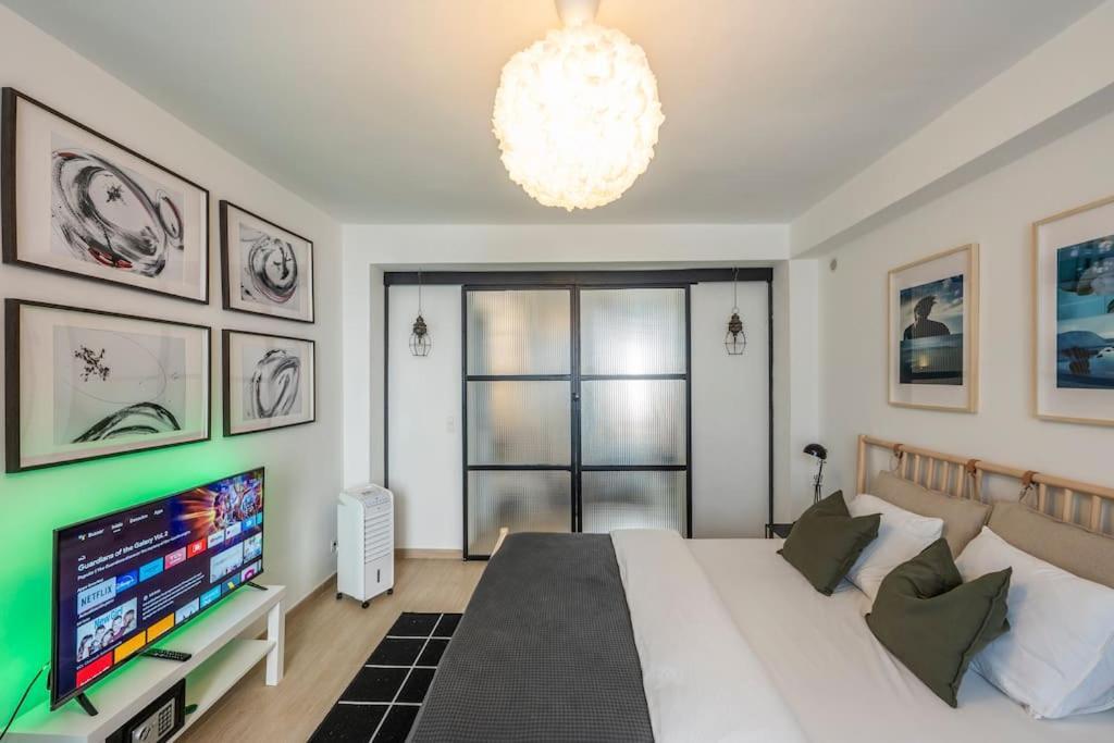 Superb 3 Bedroom & 3 Bathroom Duplex In Brussels City Centre Екстериор снимка
