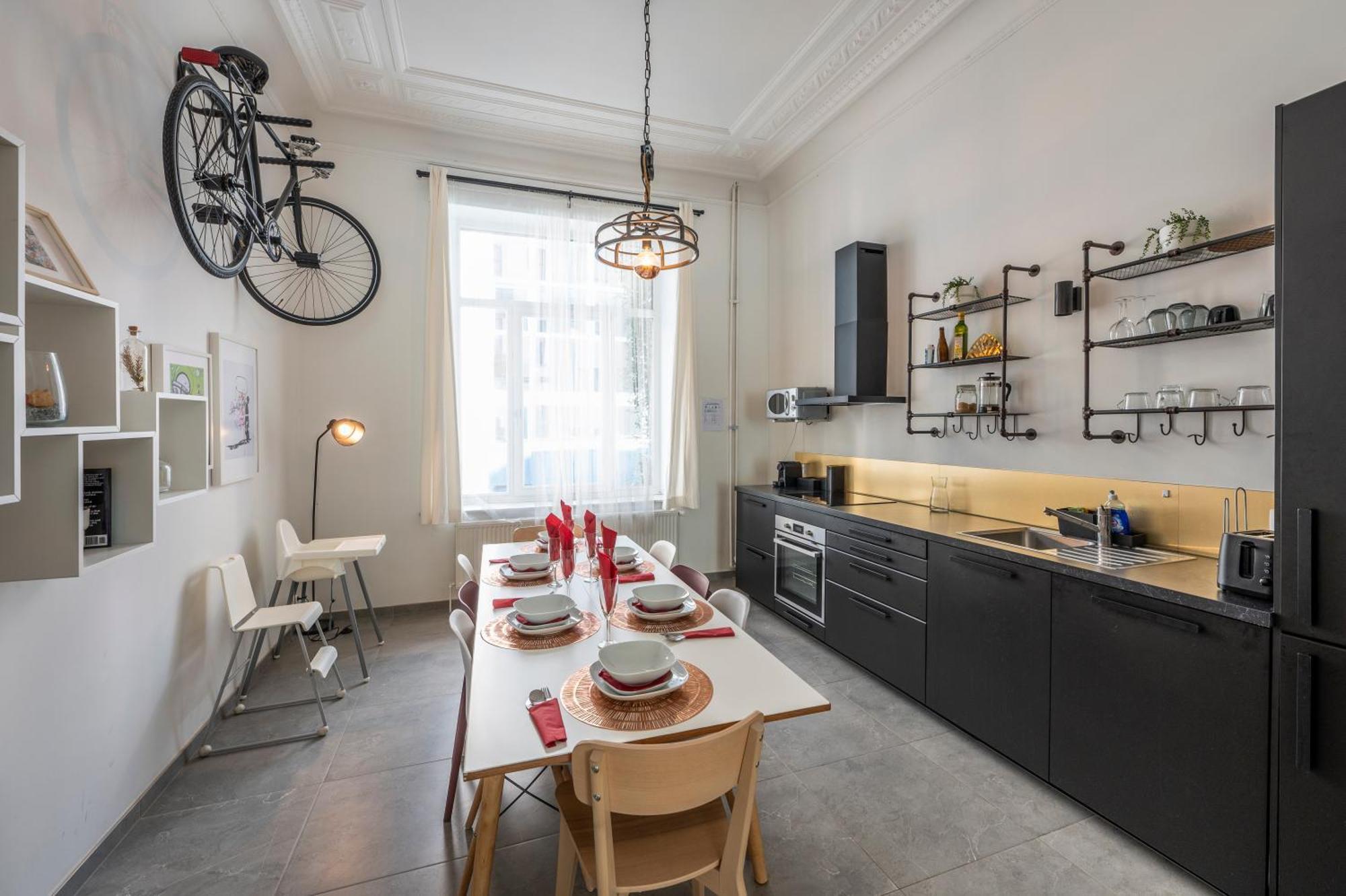 Superb 3 Bedroom & 3 Bathroom Duplex In Brussels City Centre Екстериор снимка
